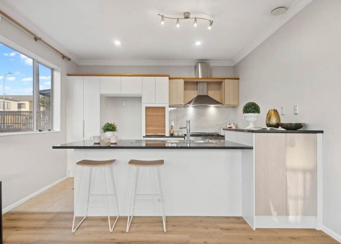  at 12 Janway Avenue, Flat Bush, Manukau City, Auckland