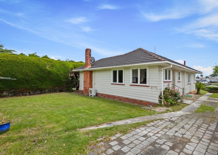 at 30 Amberley Avenue, Te Atatu South, Waitakere City, Auckland