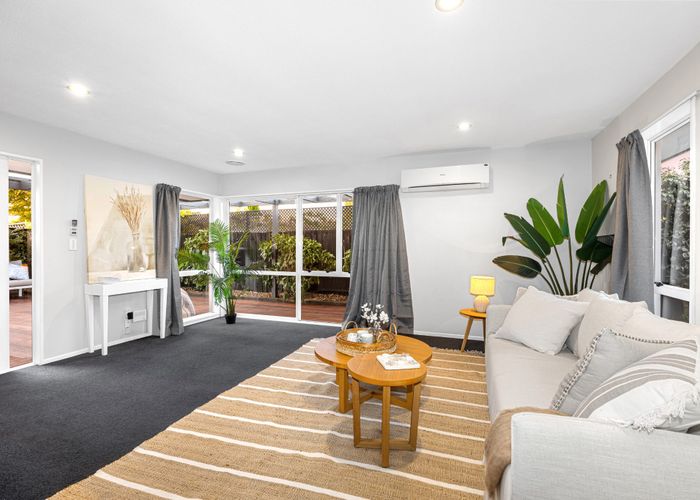  at 2/80 Perry Street, Papanui, Christchurch City, Canterbury