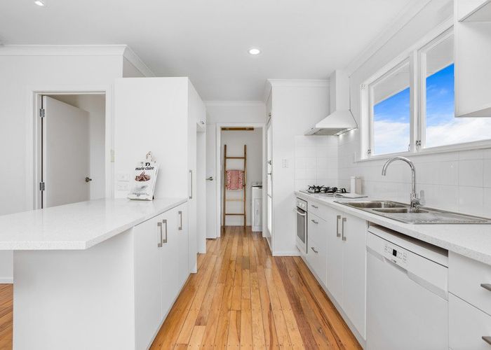  at 11 Gatman Street, Birkdale, Auckland