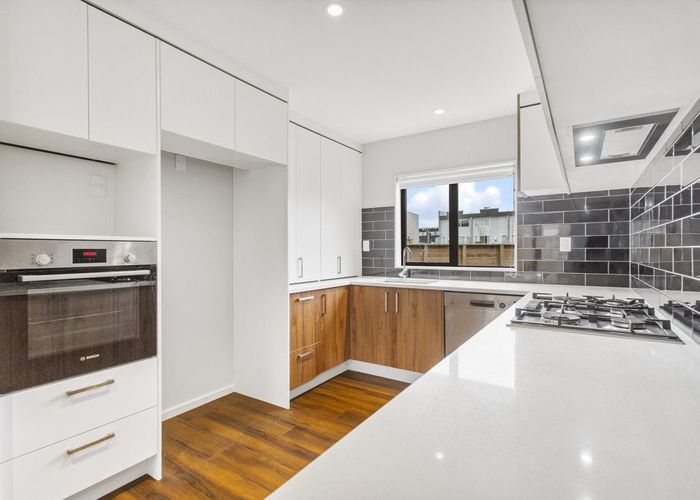  at 66 Bordeaux Parade, Te Atatu South, Auckland