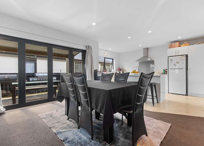  at 6 Guy King Place, Huntly, Huntly