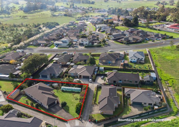  at 25 Raabia Close, Parakai, Helensville