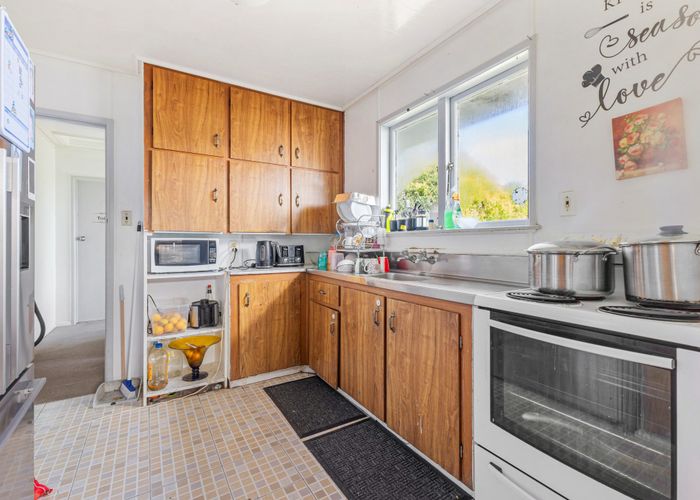  at 8 Emerson Road, Clover Park, Manukau City, Auckland