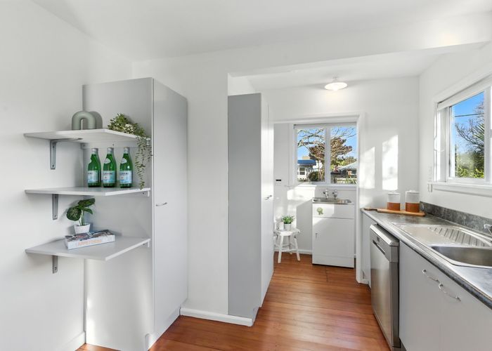  at 49 Glenfield Crescent, Mairehau, Christchurch City, Canterbury