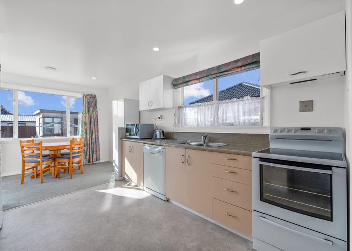  at 405 Breezes Road, Aranui, Christchurch City, Canterbury