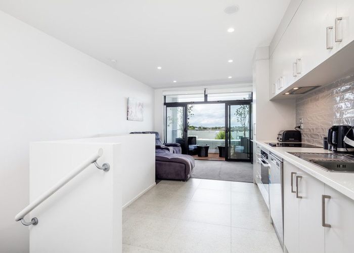  at 1/43 David Sidwell Place, Stanmore Bay, Rodney, Auckland