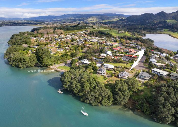 at 22 Giles Way, Katikati