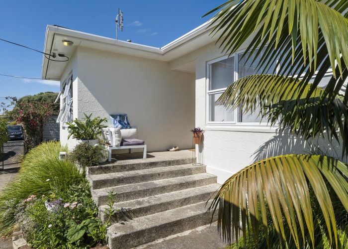  at 16 Rosendale Avenue, Spotswood, New Plymouth