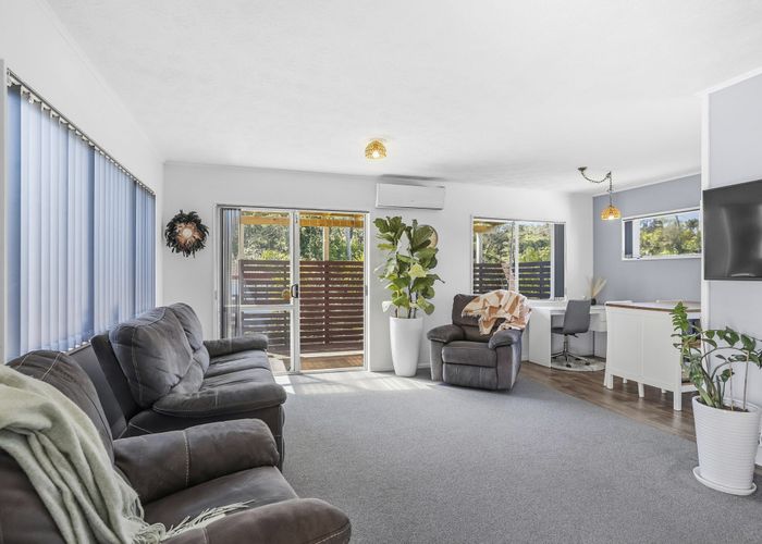  at 12 Alidade Place, Massey, Waitakere City, Auckland