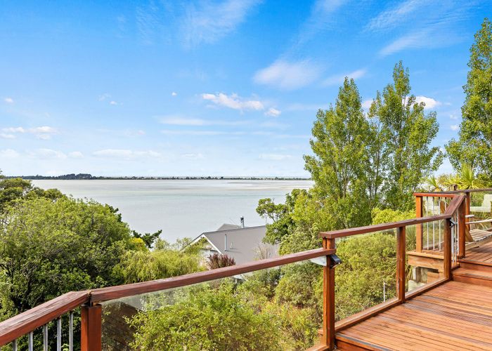  at 7 Rangatira Terrace, Mount Pleasant, Christchurch City, Canterbury