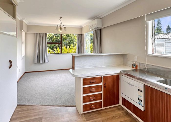  at 9 Robinson Avenue, Holdens Bay, Rotorua, Bay Of Plenty