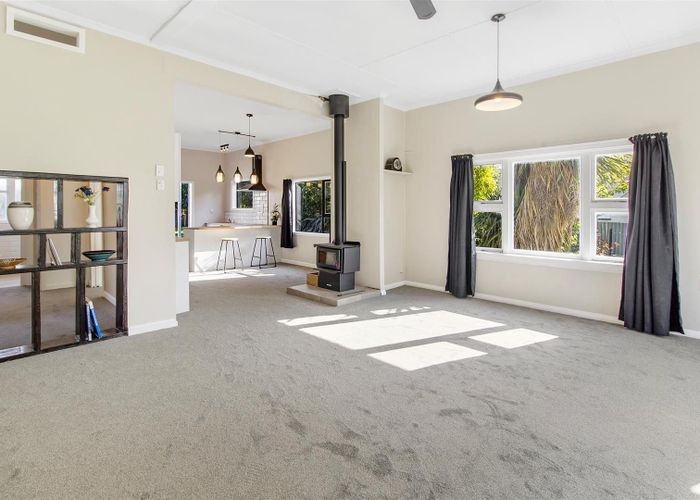 Free property data for 60 Harris Street, Waimate homes.co.nz