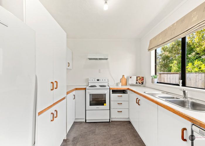  at 2/10 Purser Grove, Fairfield, Lower Hutt