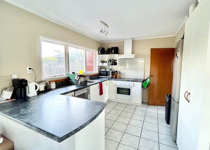  at 88 Reeves Road, Pakuranga Heights, Auckland