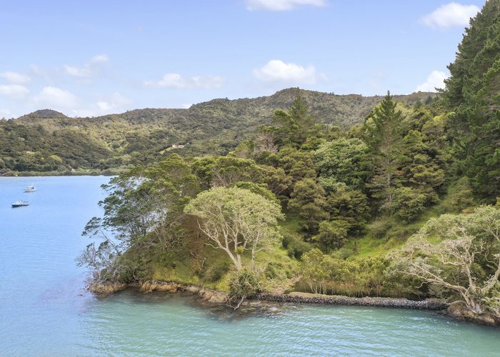  at 225 Okura Bay Road, Totara North