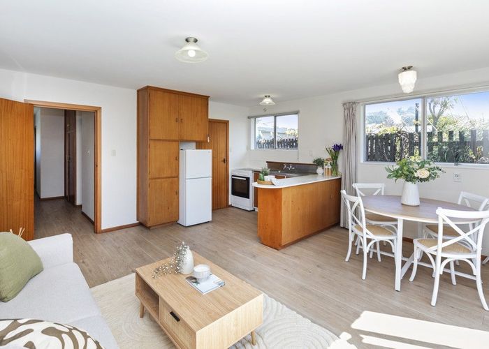  at 2/69 Wiggins Street, Sumner, Christchurch