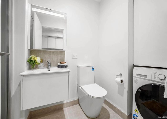  at 107/8 Gray Avenue, Mangere East, Manukau City, Auckland