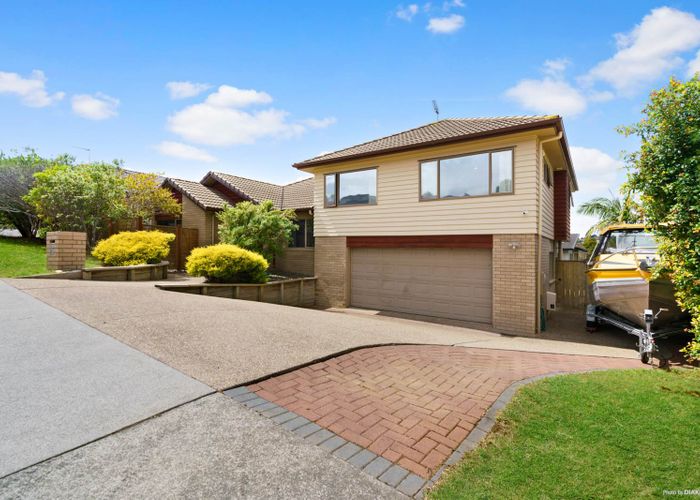 at 25 Chateau Rise, Flat Bush, Auckland
