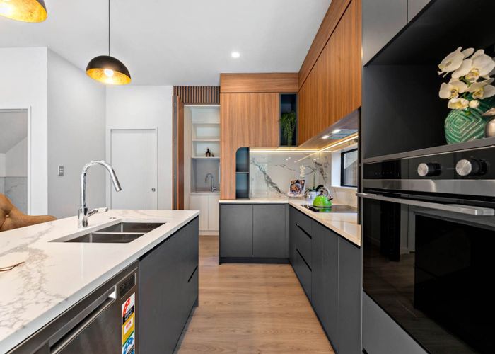  at 29A Elizabeth Drive, West Harbour, Waitakere City, Auckland