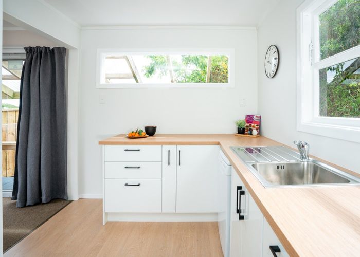  at 1/6 Montreal Grove, Kingston, Wellington