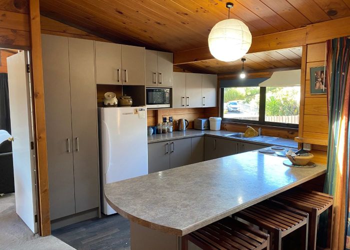  at 33 Bodmin Terrace, Camborne, Porirua, Wellington