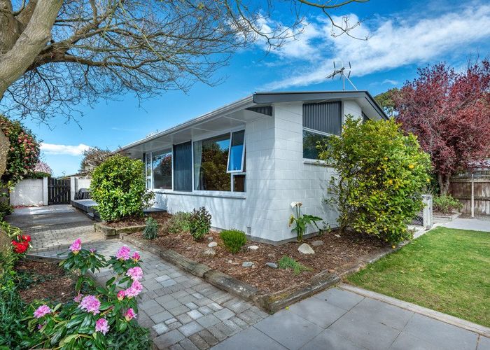  at 7 Penwood Street, Russley, Christchurch