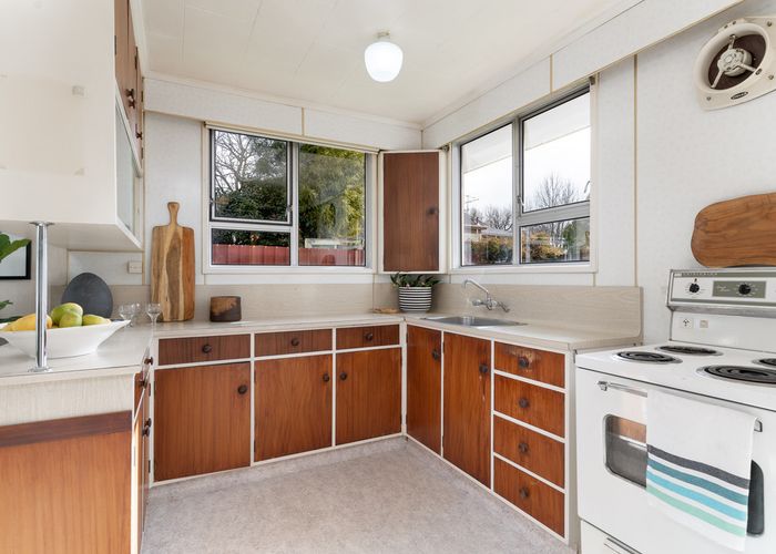  at 92 Essex Street, Masterton