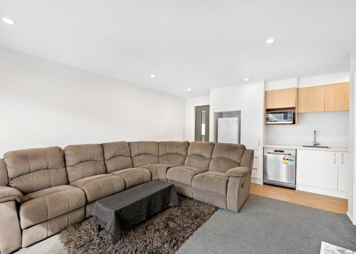  at 2/5 Taine Street, Taita, Lower Hutt