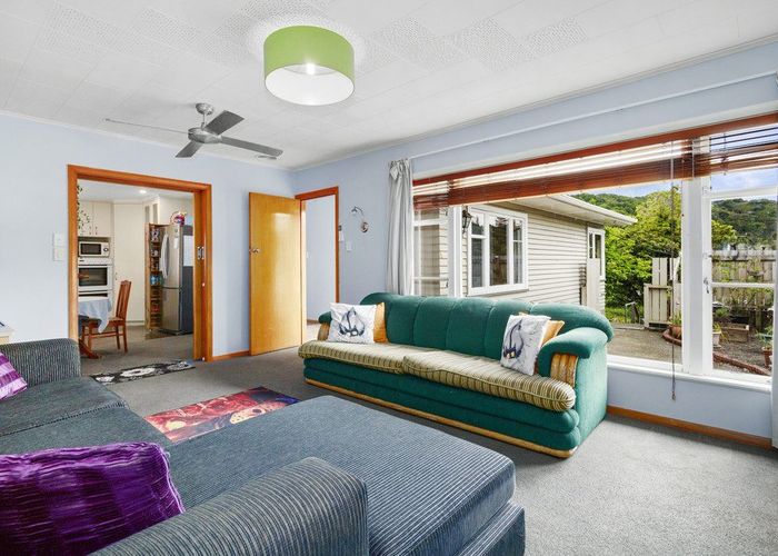  at 138 Hine Road, Wainuiomata, Lower Hutt, Wellington