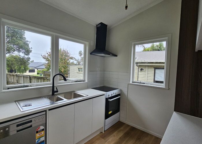  at 21 Sunkist bay street, Beachlands, Manukau City, Auckland
