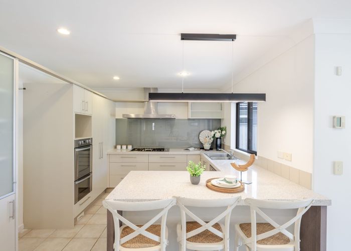  at 46 Oakway Drive, Schnapper Rock, Auckland