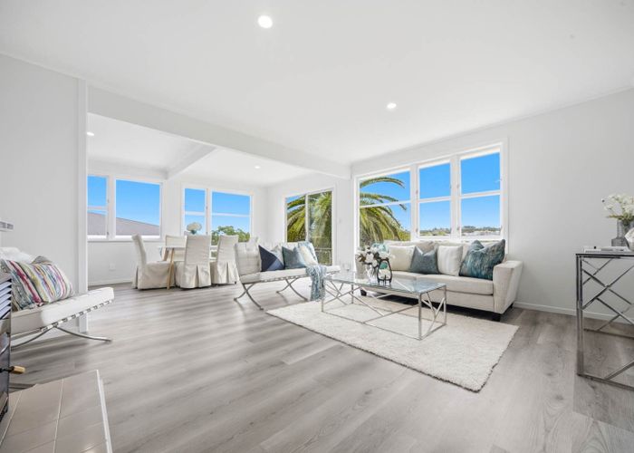  at 17 Wylie Avenue, Sunnynook, North Shore City, Auckland