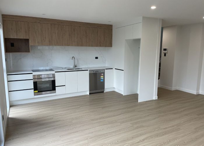  at 5/9 Kamaka Road, Mangere Bridge, Manukau City, Auckland