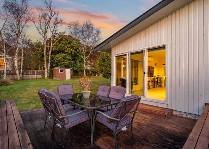  at 45 Fendalton Crescent, Pinehaven, Upper Hutt