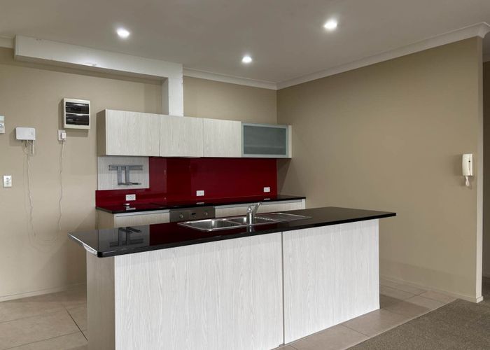  at 44/128 Stancombe Road, Flat Bush, Manukau City, Auckland