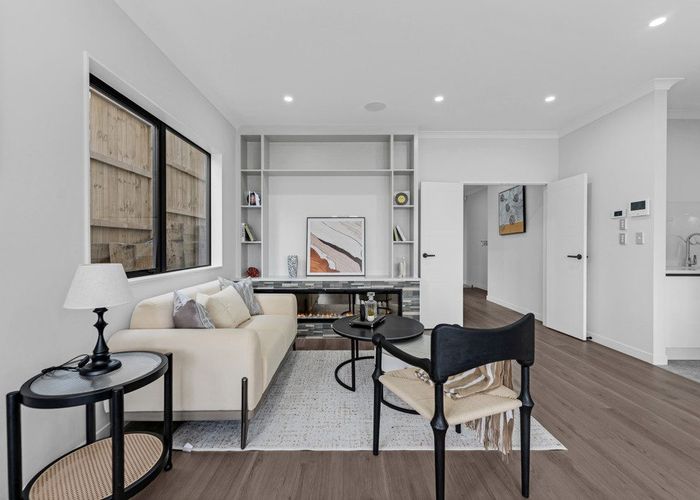  at 21 Hauhake Road, Flat Bush, Manukau City, Auckland