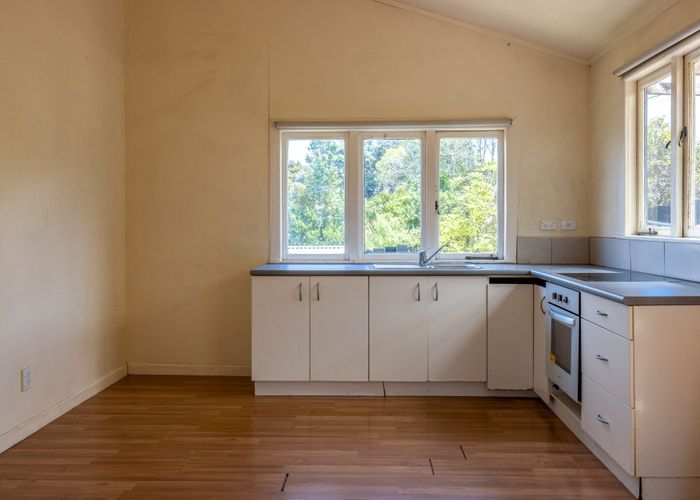  at 8 Wellington Road, Surfdale, Waiheke Island