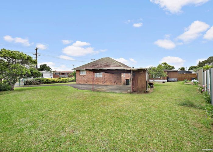  at 8 Wroughton Crescent, Otara, Auckland