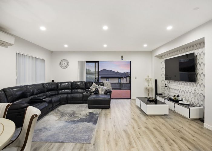  at 25 Nola Dawn Avenue, Papakura, Papakura