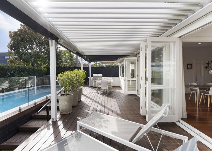  at 27 Oban Road, Westmere, Auckland