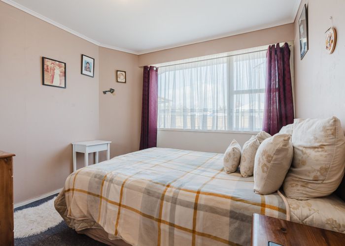  at 44 Garden Heights Avenue, Glenview, Hamilton, Waikato