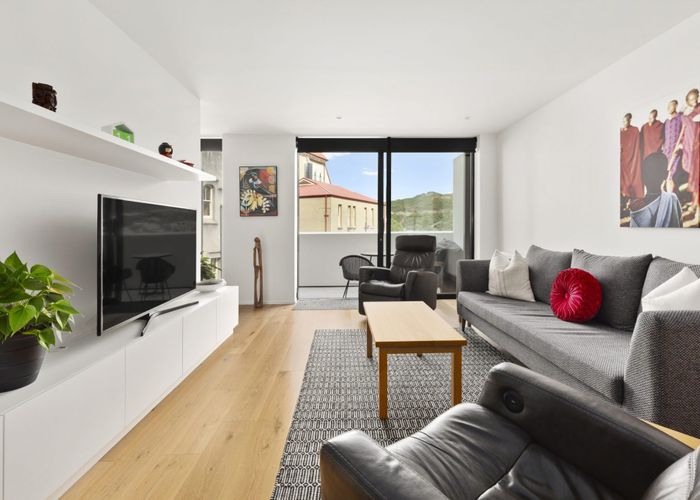  at 39 Erica Pabst Way, Island Bay, Wellington