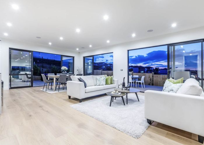  at 42 Fernhill Way, Oteha, Auckland