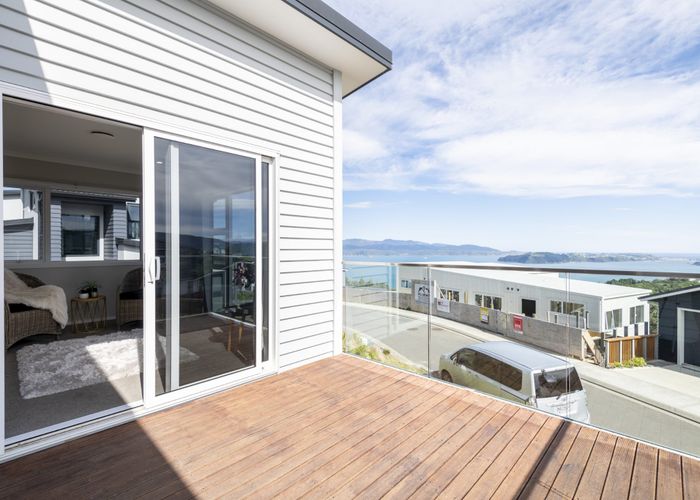  at 3 Cessna Way, Newlands, Wellington