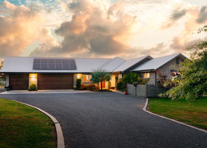  at 33 Lee Road, Burbush