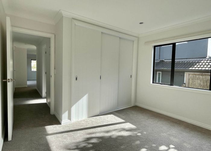  at 242 Schnapper Rock Road, Schnapper Rock, Auckland
