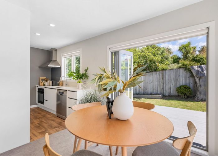  at 39 Fairclough Road, Beach Haven, North Shore City, Auckland