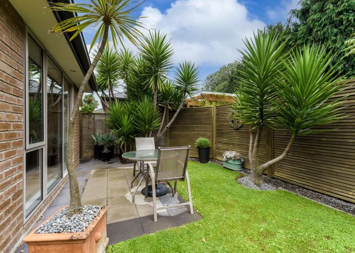  at 2/62 Radley Street, Woolston, Christchurch