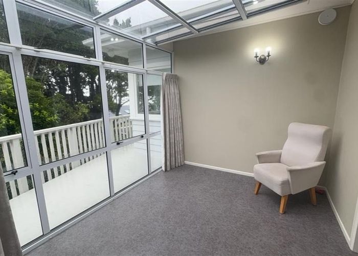  at 42 Miromiro Road, Normandale, Lower Hutt, Wellington